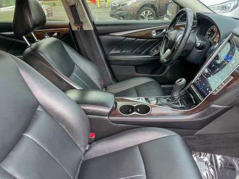 Used 2018 INFINITI Q50 Luxe w/ Essential Package (3.0T Luxe) image 32