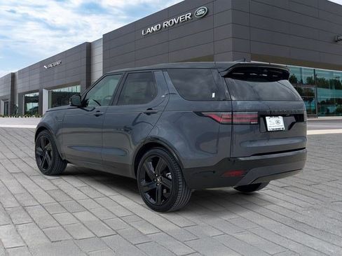 Certified 2025 Land Rover Discovery Dynamic SE AWD/4WD image 3