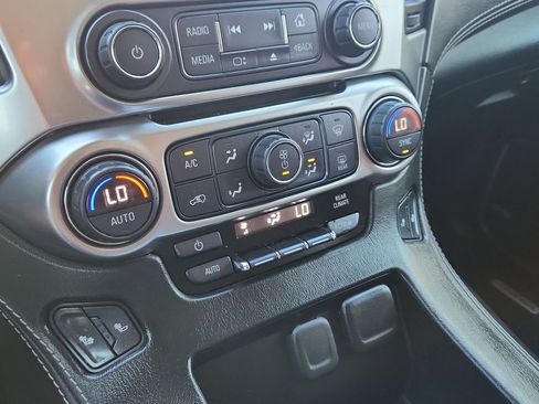 Used 2017 Chevrolet Tahoe LT w/ Luxury Package image 27