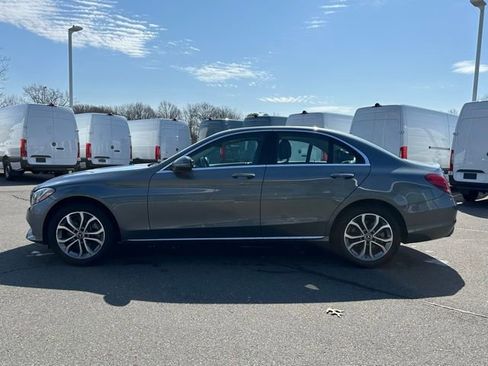 Used 2018 Mercedes-Benz C 300 4MATIC Sedan image 4