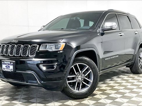 Used 2018 Jeep Grand Cherokee Limited image 2