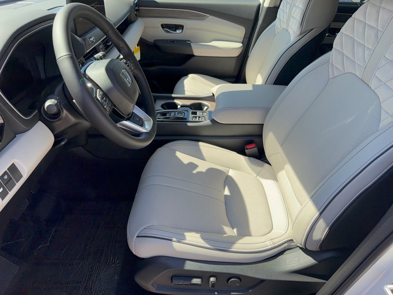 New 2026 Honda Pilot Elite image 5