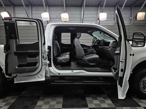 Used 2023 Ford F350 XL w/ FX4 Off-Road Package AWD/4WD image 20