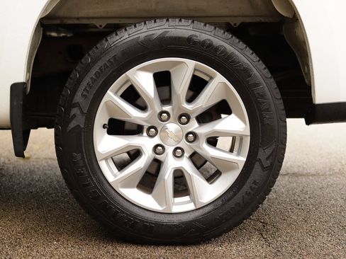 Used 2022 Chevrolet Silverado 1500 Custom AWD/4WD image 34