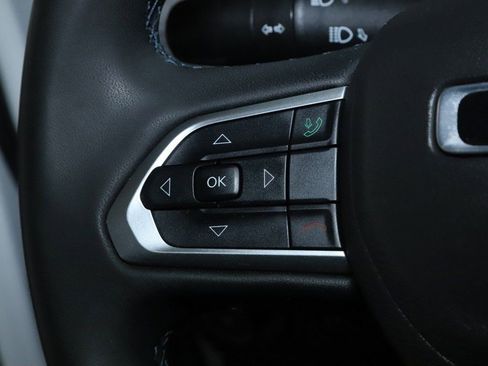 Used 2022 Jeep Compass Latitude AWD/4WD image 22