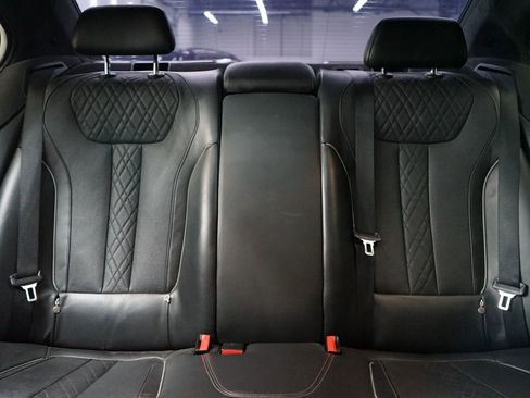 Used 2016 BMW 750i xDrive image 23