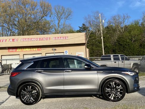 Used 2021 INFINITI QX50 Luxe w/ Appearance Package image 4