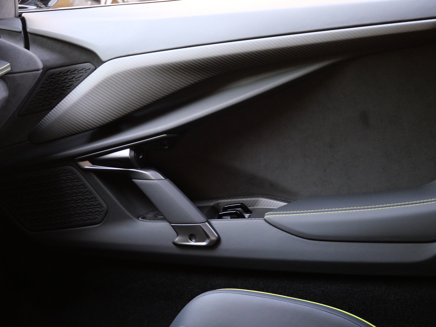 Used 2025 Lamborghini Revuelto AWD/4WD image 27