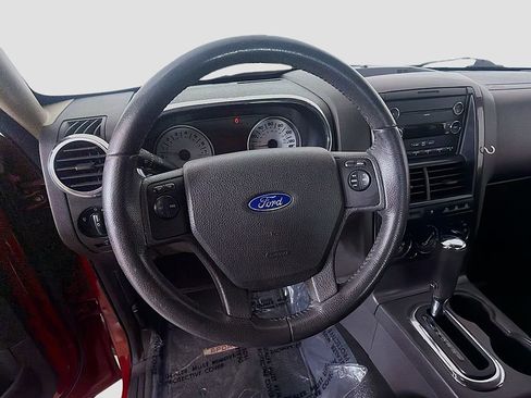 Used 2009 Ford Explorer Sport Trac XLT AWD/4WD image 22