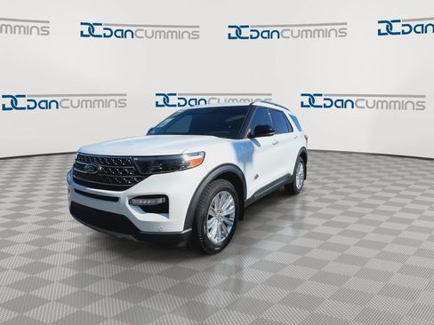 Used 2021 Ford Explorer King Ranch w/ Premium Technology Package AWD/4WD image 4