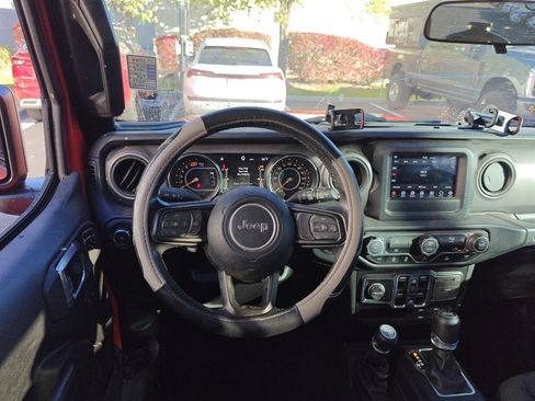Used 2021 Jeep Wrangler Unlimited Sport image 23