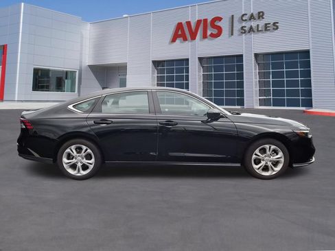 Used 2025 Honda Accord LX image 5