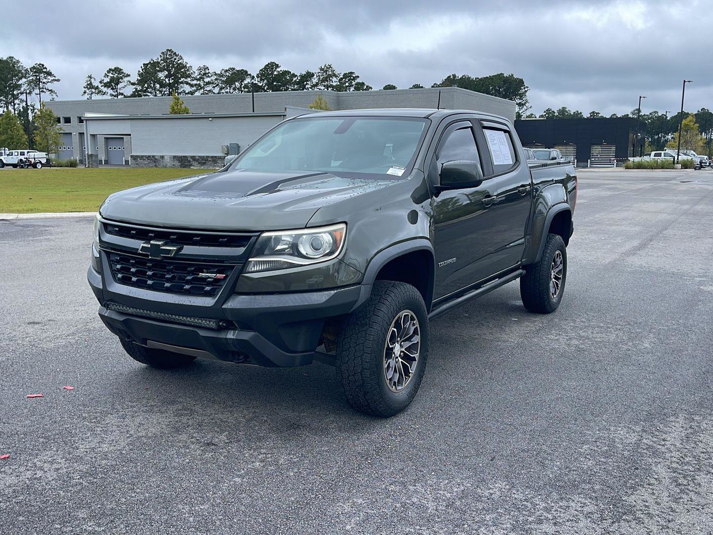 Used 2017 Chevrolet Colorado ZR2 w/ LPO, Premium Interior Package AWD/4WD image 3