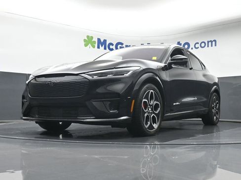Used 2022 Ford Mustang Mach-E GT image 6