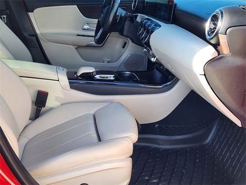 Used 2020 Mercedes-Benz A 220 4MATIC image 24