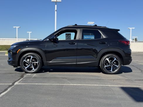 Certified 2023 Chevrolet TrailBlazer RS w/ Sun and Liftgate Package image 4