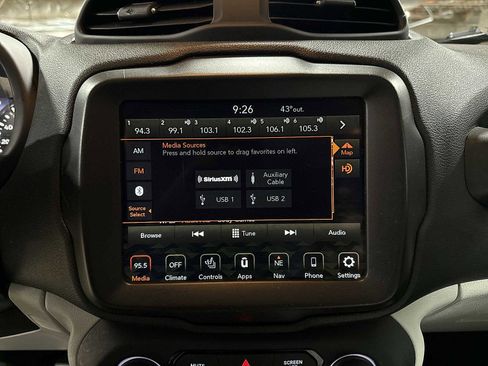Used 2021 Jeep Renegade Limited w/ Sun & Sound Group image 21