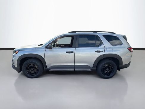 Used 2024 Honda Pilot TrailSport image 9