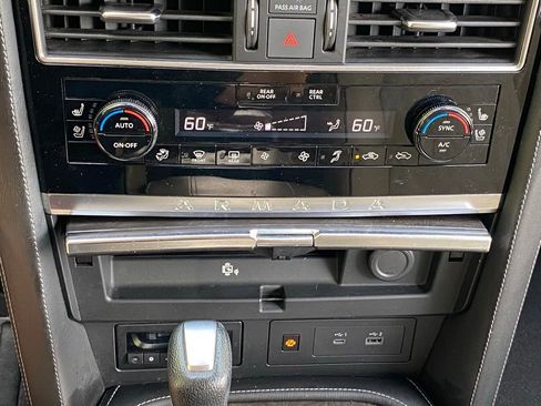 Used 2023 Nissan Armada Platinum w/ Captain's Chairs Package AWD/4WD image 17
