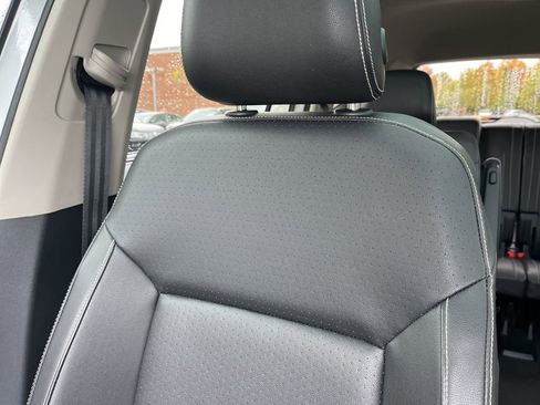 Used 2023 Volkswagen Atlas SEL R-Line image 21