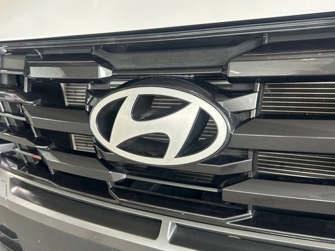 Used 2025 Hyundai Tucson SE FWD image 27