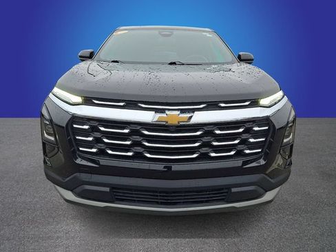 Used 2026 Chevrolet Equinox LT FWD image 2