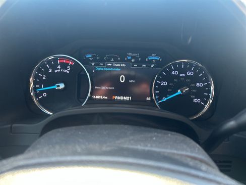 Used 2019 Ford F250 Lariat w/ Lariat Ultimate Package image 28