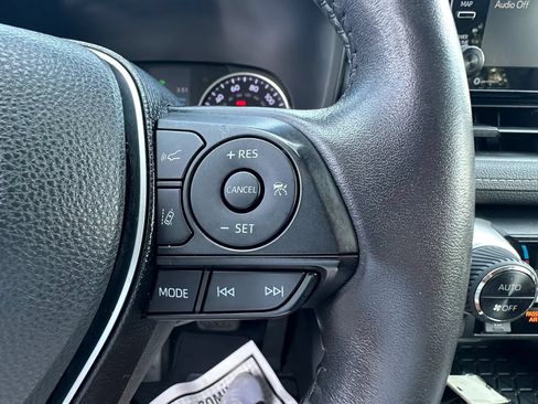 Used 2019 Toyota RAV4 XLE w/ Convenience Package AWD/4WD image 14