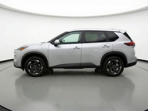 Used 2025 Nissan Rogue SV image 5
