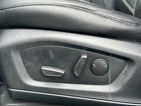 Used 2023 Ford Explorer Limited RWD image 14