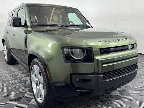 New 2026 Land Rover Defender 110 X-Dynamic SE image 10