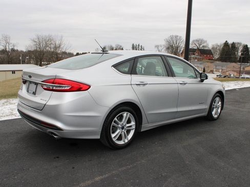 Used 2018 Ford Fusion S image 4
