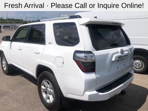 Used 2022 Toyota 4Runner SR5 AWD/4WD image 3