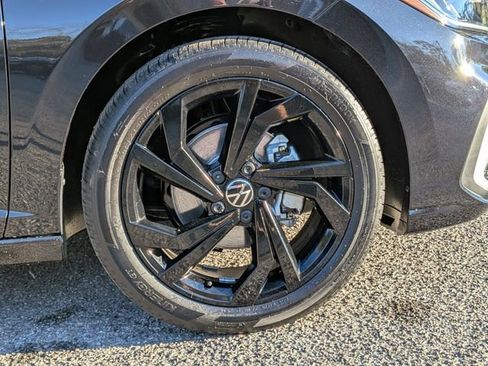New 2026 Volkswagen Jetta SE FWD image 11