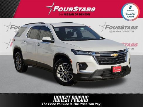 Used 2022 Chevrolet Traverse LT image 1
