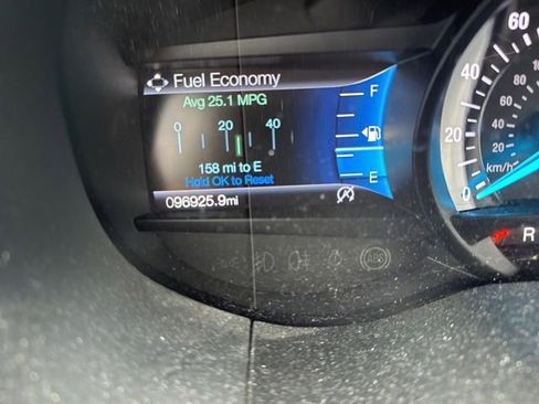 Used 2020 Ford Edge Titanium AWD/4WD image 7