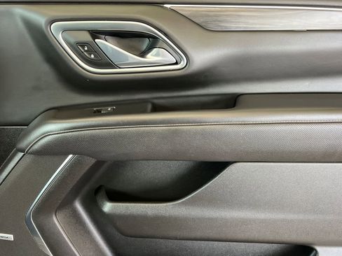 Used 2021 GMC Yukon SLT image 20