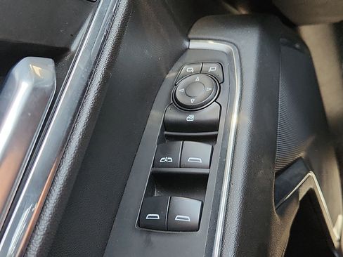 Used 2024 GMC Sierra 1500 Elevation AWD/4WD image 17