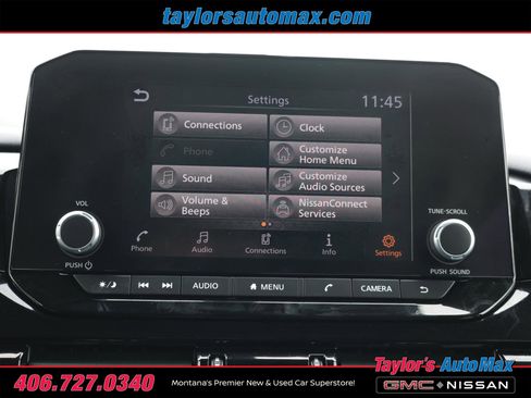 Used 2024 Nissan Pathfinder SV image 16