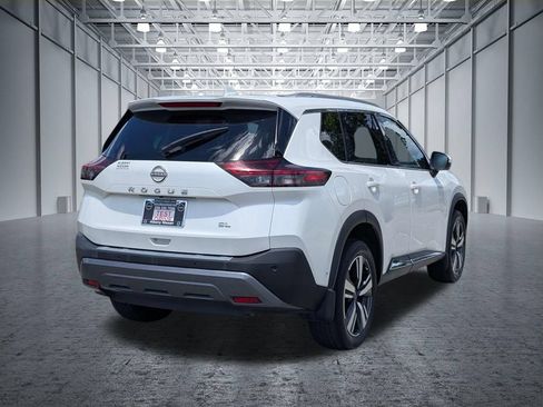 Certified 2023 Nissan Rogue SL w/ SL Premium Package FWD image 9