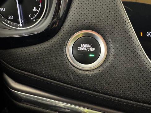 Used 2023 Cadillac XT5 Luxury image 22