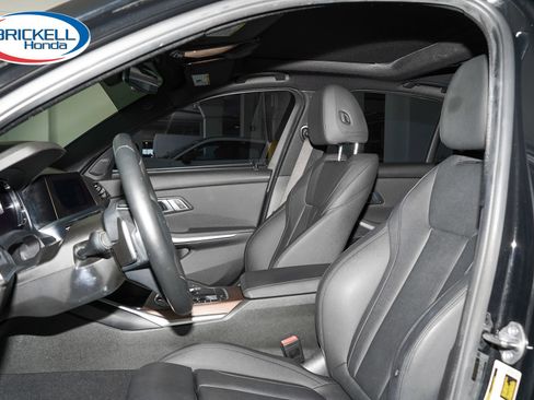 Used 2020 BMW 330i Sedan w/ Driving Assistance Package RWD image 17