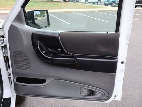 Used 2011 Ford Ranger XLT AWD/4WD image 24