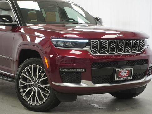 Certified 2025 Jeep Grand Cherokee L Summit AWD/4WD image 3