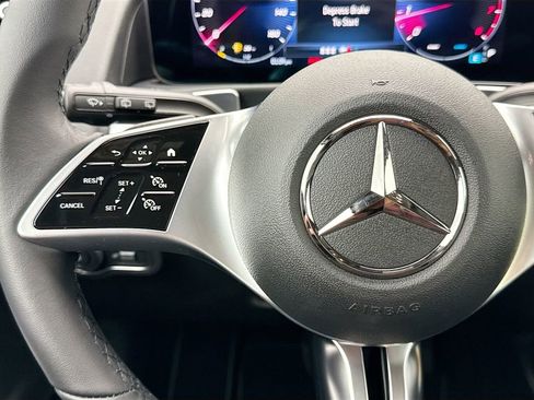New 2026 Mercedes-Benz GLB 250 image 11