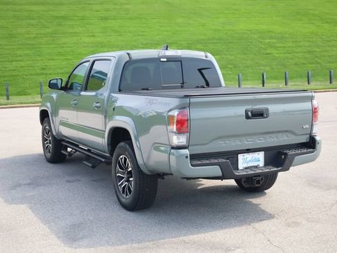 Used 2023 Toyota Tacoma TRD Sport w/ Technology Package RWD image 5