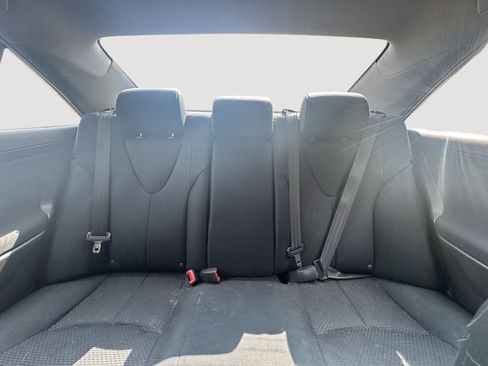 Used 2011 Toyota Camry SE FWD image 13
