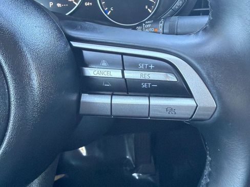 Used 2021 MAZDA MAZDA3 s FWD image 13