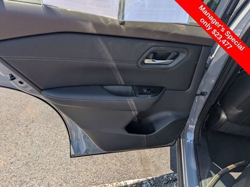 Used 2023 Nissan Rogue SL w/ SL Premium Package AWD/4WD image 10