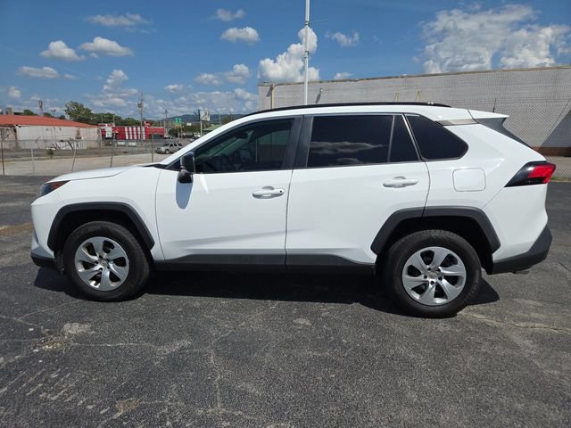 Used 2019 Toyota RAV4 LE FWD image 5